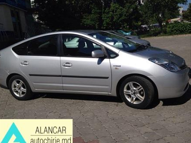 Chirie toyota prius chisinau